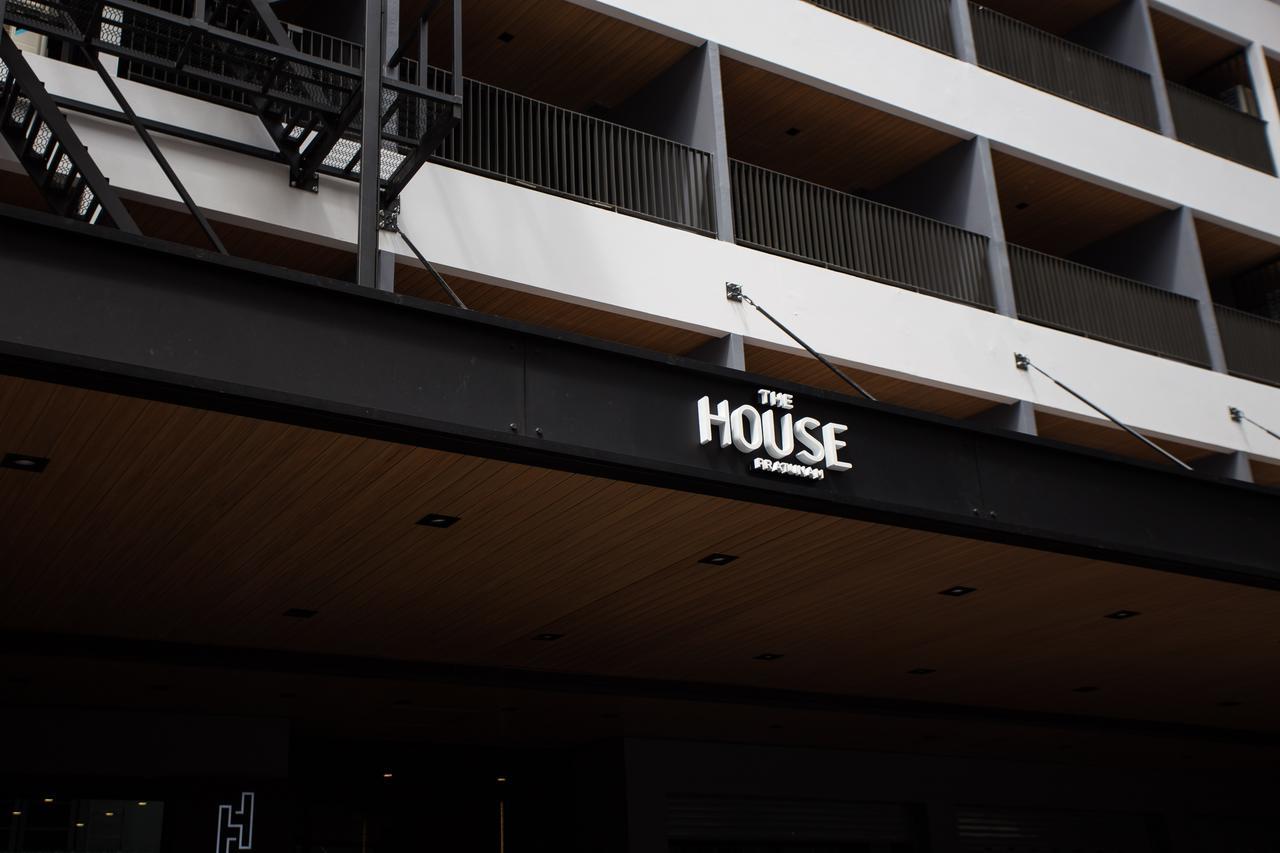 The House Pratunam Bangkok Bagian luar foto